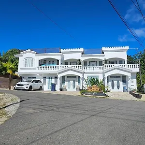 https://discovery-beach-guest-house.greaterantilleshotels.net